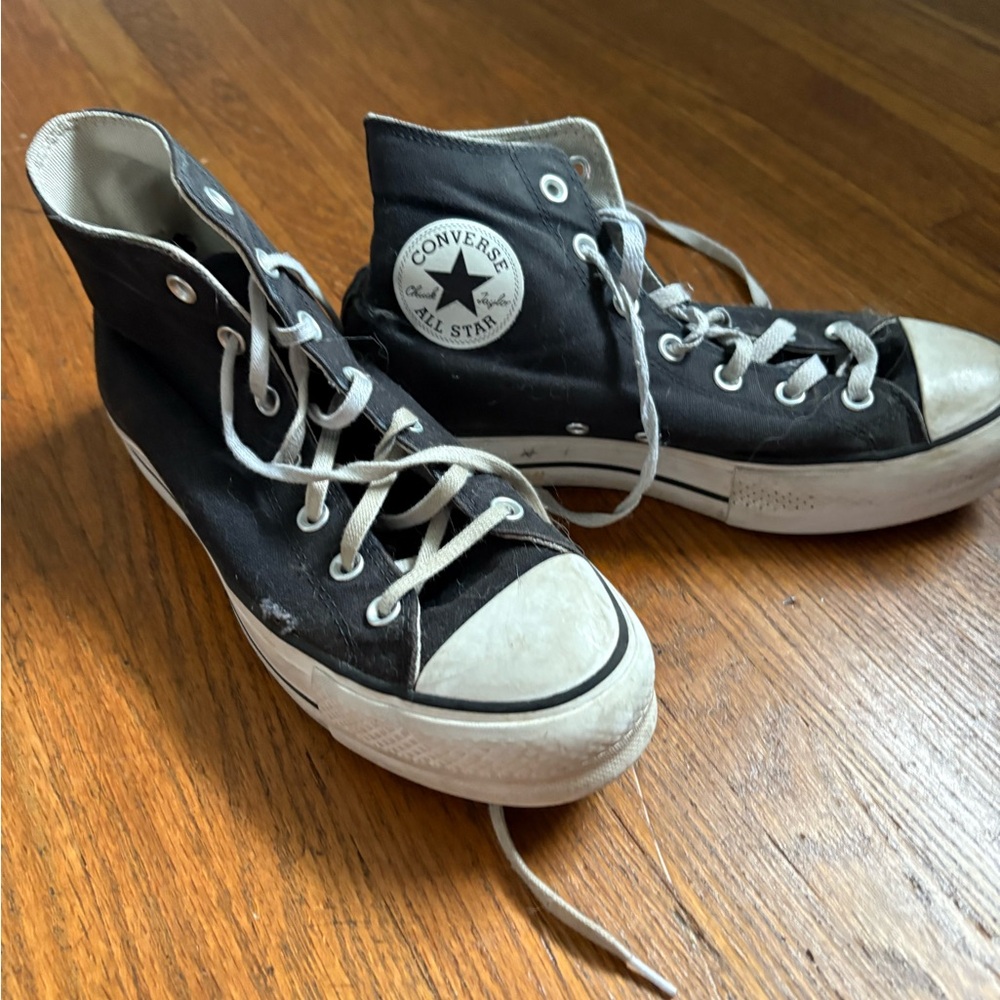 Converse Black and White Canvas Sneakers — beat up, see pics!